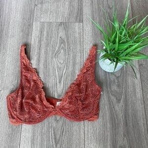 Free People Lace Plunge Underwire Bra Size 32D